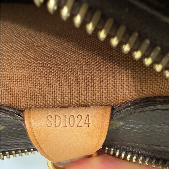 Louis Vuitton Cabas Piano Tote with COA - Picture 6 of 16